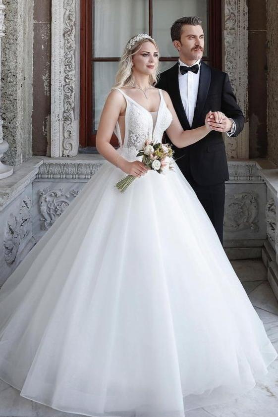 V Neck Ball Gown Luxury Wedding Dress Appliques