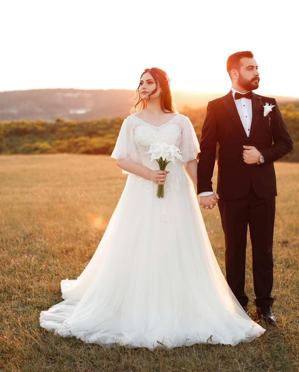 Lace Tulle Ball Gown Wedding Dress V Neck Short Sleeves