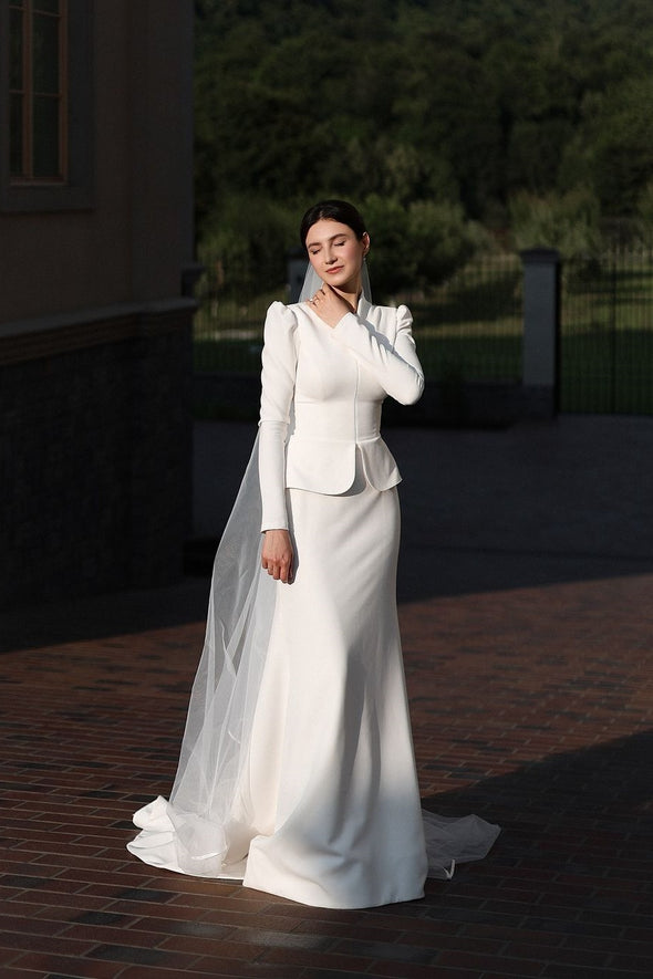 Modest Full Sleeves Wedding Dresses Sheath Simple Satin Bridal Gown