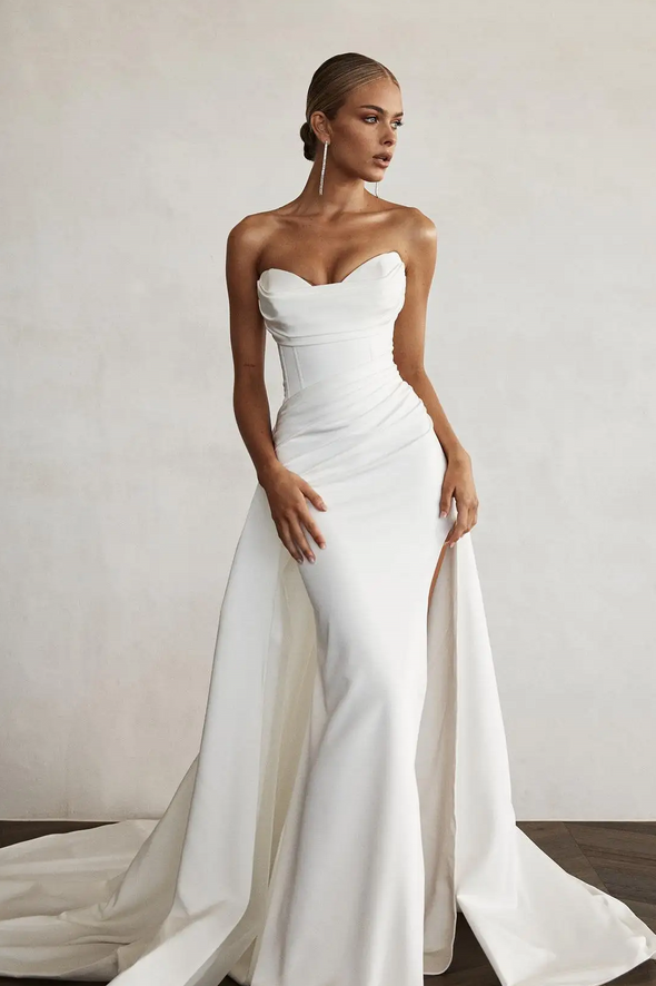 Modern Mermaid Front Slit Bridal Gowns Sweep Train