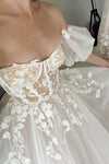 Short Puff Sleeves 3D lace Wedding Dresses Champagne Line