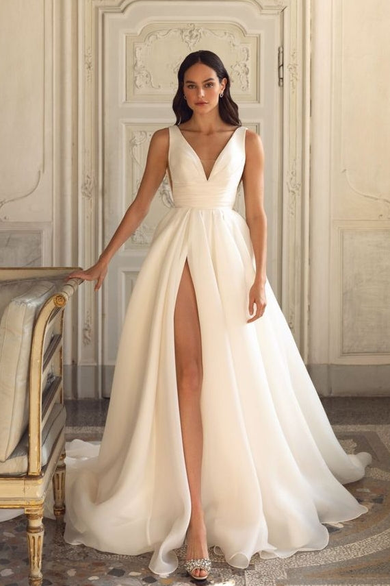 Simple A Line Wedding Dress V Neck With Detachable Sleeves