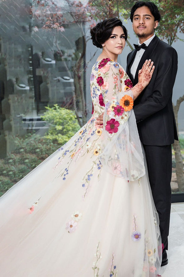 Long Flare Sleeves Luxury Wedding Dress Colorful Embroidery