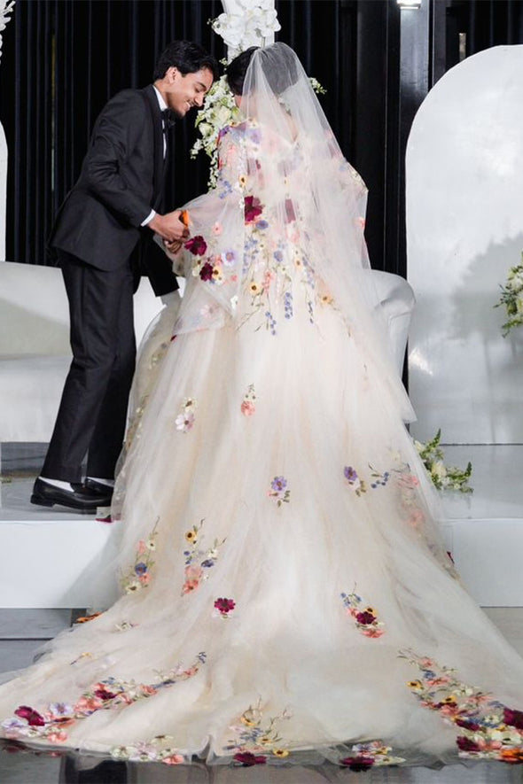 Long Flare Sleeves Luxury Wedding Dress Colorful Embroidery