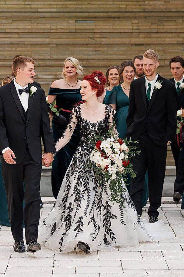 Black Lace Embroidery Wedding Gown Backless