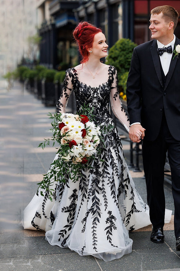 Black Lace Embroidery Wedding Gown Backless