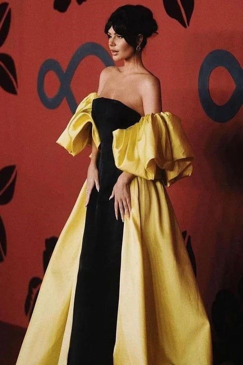 Big Puffy Sleeves Taffeta Yellow Cape