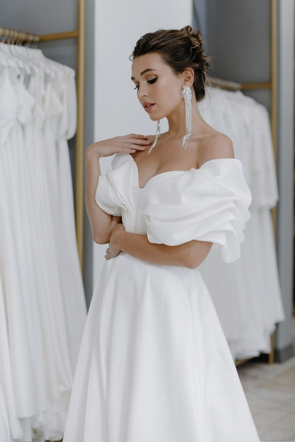 Charming Off The Shoulder Pleat Sweetheart Satin A Line Wedding Dresses