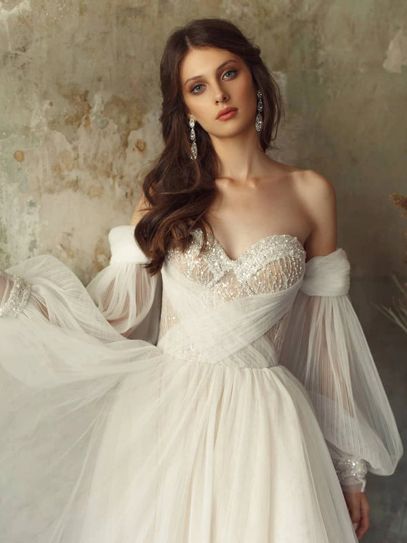 Bohemian Tulle A Line Lantern Sleeve Bridal Dress