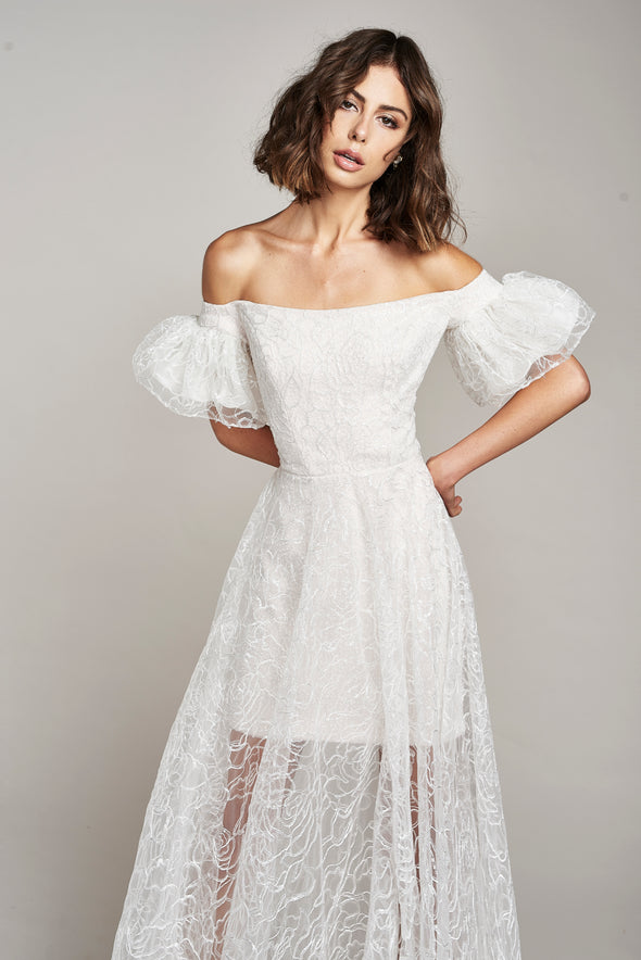 Short Puff Sleeve A Line Lace Wedding Dresses Chic ZW849